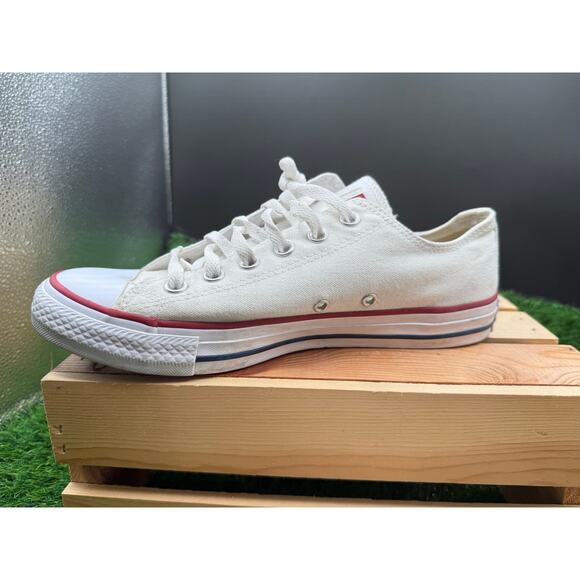 Converse-Chuck Taylor- Classic White- Low Tops- Size 7M/9W - Picture 5 of 10
